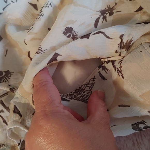 💜NWT WOMEN'S SILK V-NECK BLOUSE - Picture 7 of 11